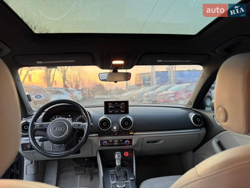 Седан Audi A3 2015 в Львові