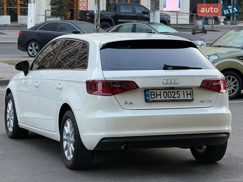 Хэтчбек Audi A3 2014 в Одессе