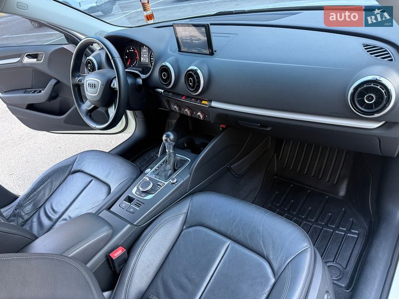 Хэтчбек Audi A3 2014 в Одессе