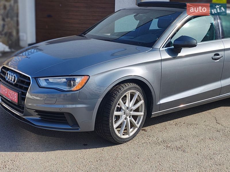 Седан Audi A3 2015 в Ровно