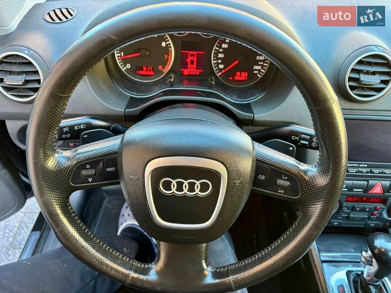 Хэтчбек Audi A3 2004 в Староконстантинове