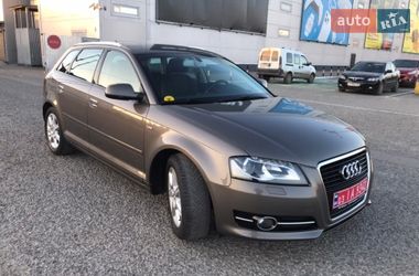 Хетчбек Audi A3 2013 в Чернівцях