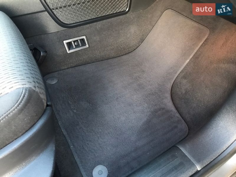 Хетчбек Audi A3 2013 в Чернівцях