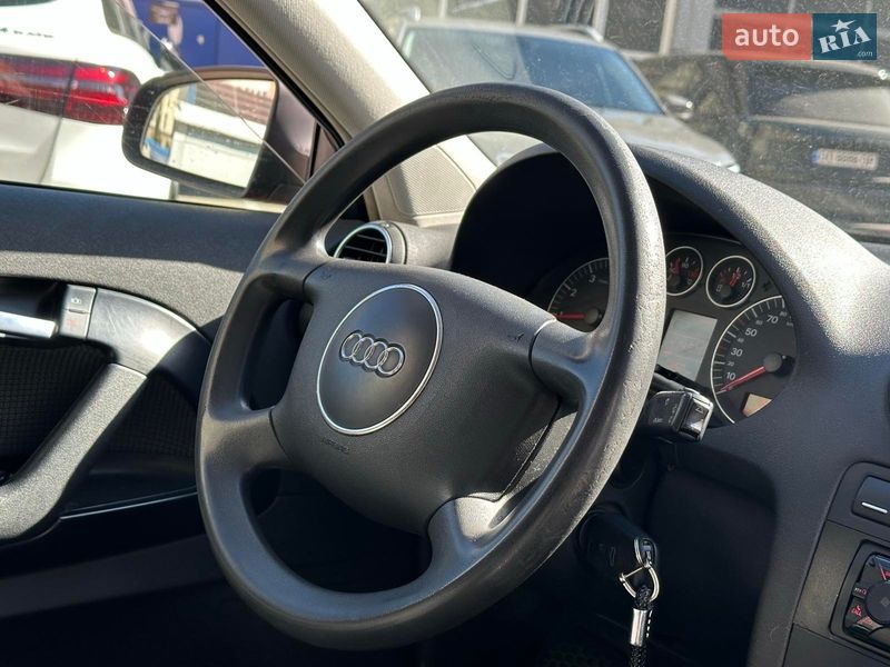 Хэтчбек Audi A3 2003 в Одессе