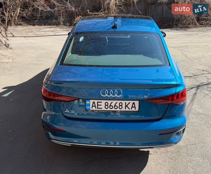Седан Audi A3 2022 в Киеве