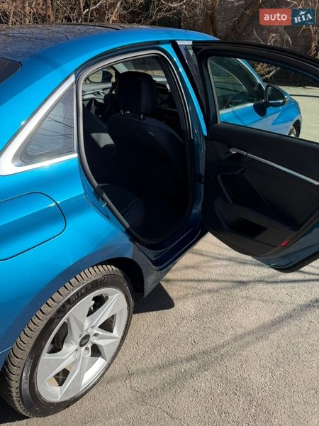 Седан Audi A3 2022 в Киеве