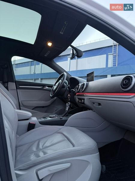 Седан Audi A3 2015 в Днепре