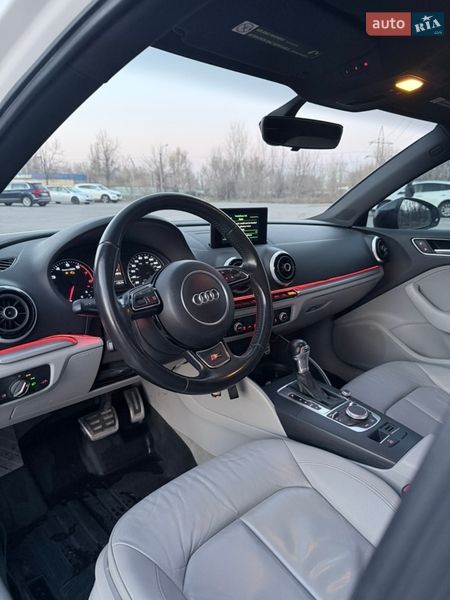 Седан Audi A3 2015 в Днепре