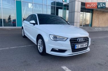 Седан Audi A3 2016 в Дніпрі