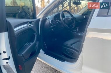 Седан Audi A3 2016 в Дніпрі