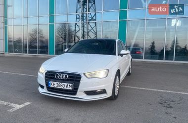 Седан Audi A3 2016 в Дніпрі