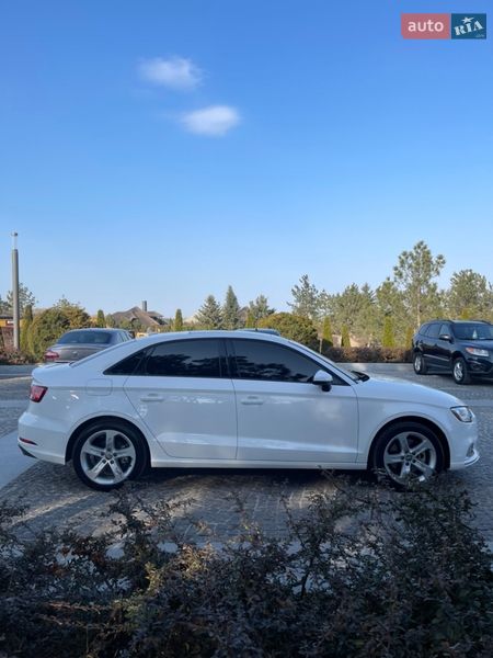 Седан Audi A3 2018 в Днепре