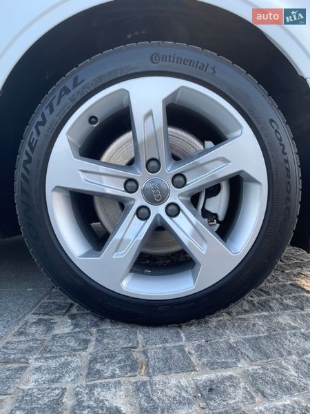 Седан Audi A3 2018 в Днепре