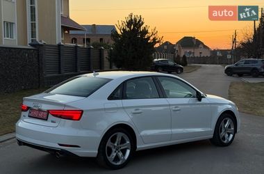 Седан Audi A3 2017 в Луцке