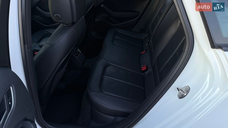 Седан Audi A3 2017 в Луцке