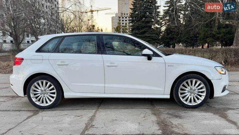 Хетчбек Audi A3 2016 в Києві фото 14 Хетчбек Audi A3 2016 в Києві