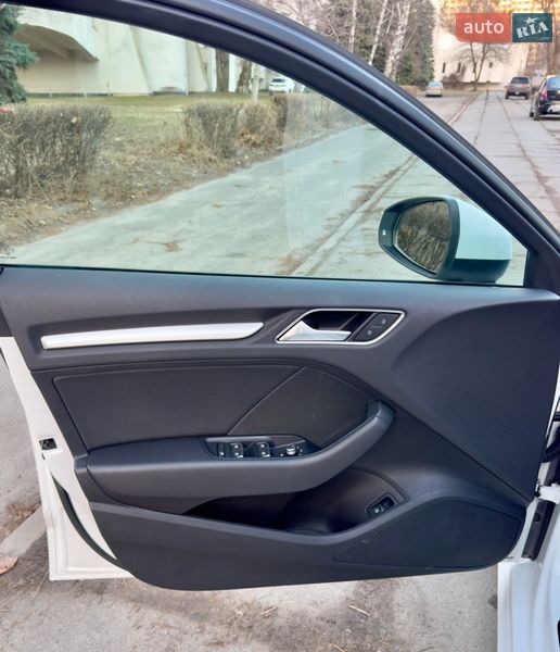 Хетчбек Audi A3 2016 в Києві фото 18 Хетчбек Audi A3 2016 в Києві