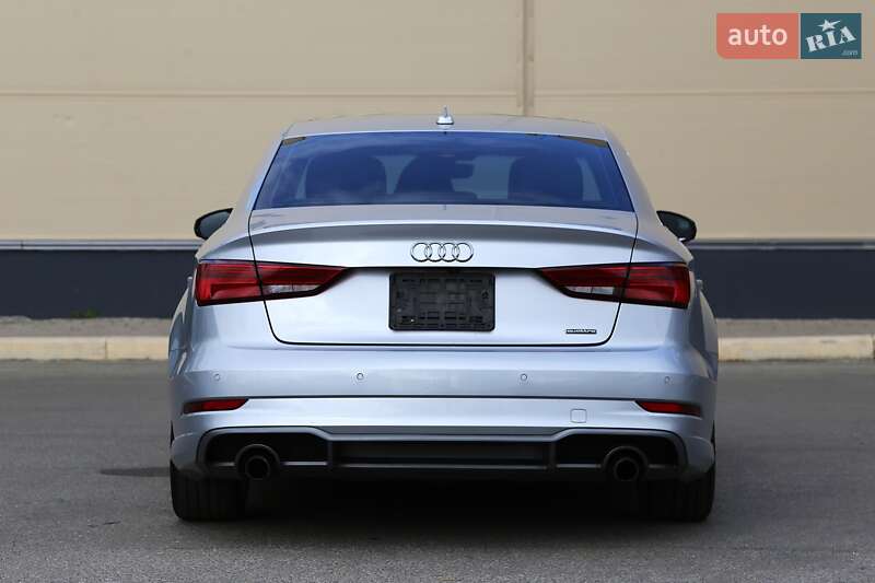 Седан Audi A3 2017 в Киеве