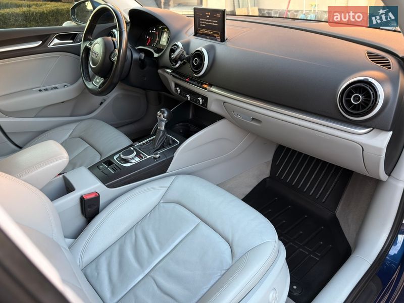 Седан Audi A3 2015 в Івано-Франківську