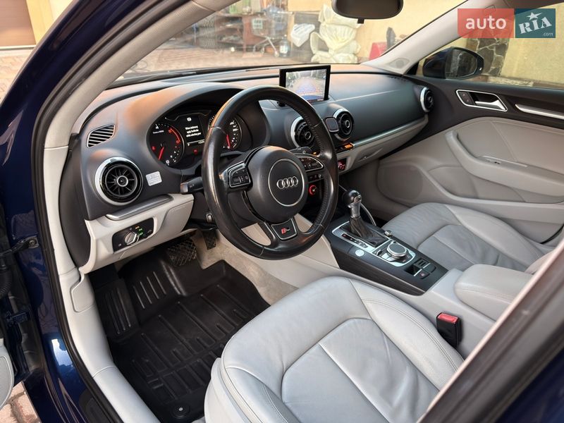 Седан Audi A3 2015 в Івано-Франківську