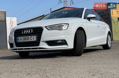 Седан Audi A3 2016 в Киеве