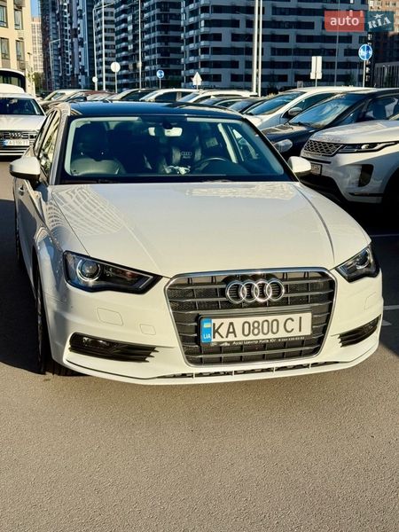 Седан Audi A3 2016 в Киеве