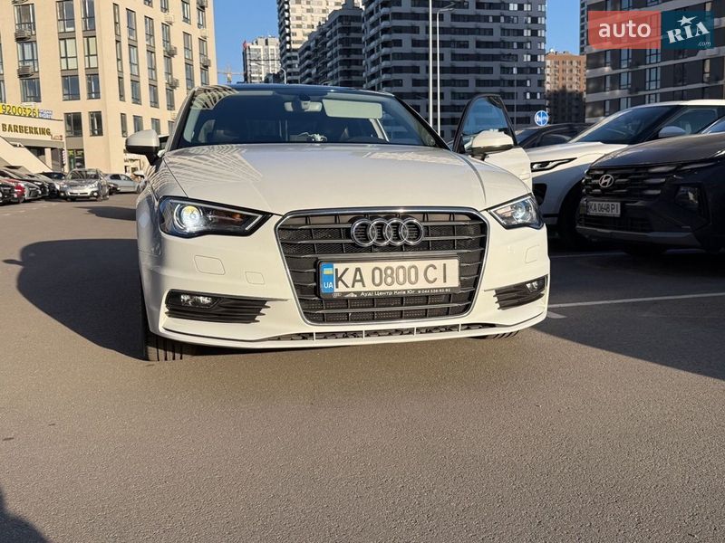 Седан Audi A3 2016 в Киеве