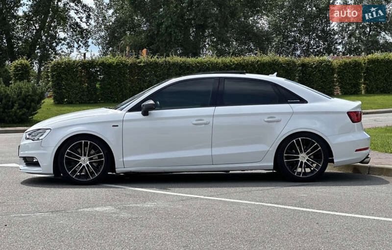 Седан Audi A3 2015 в Днепре