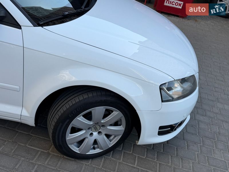 Хэтчбек Audi A3 2013 в Одессе