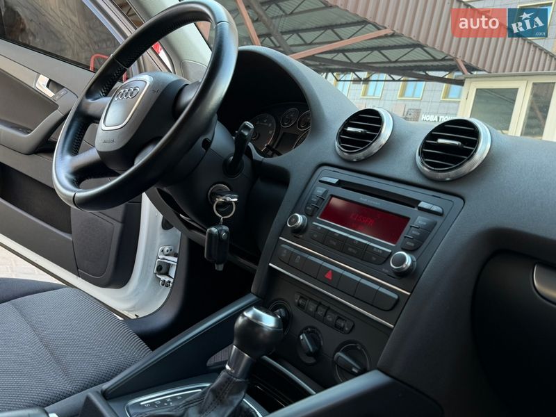 Хэтчбек Audi A3 2013 в Одессе