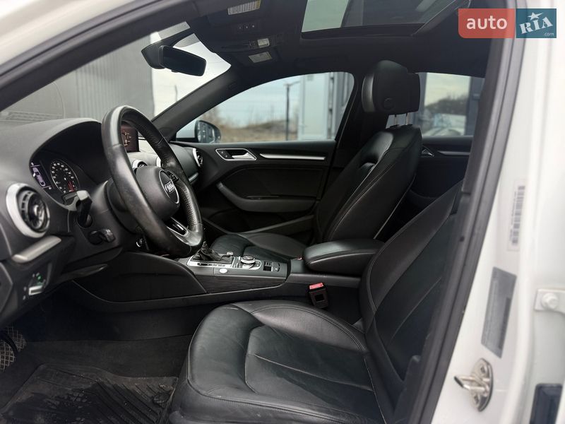 Седан Audi A3 2018 в Львове