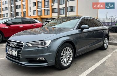 Седан Audi A3 2016 в Киеве