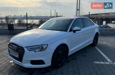 Седан Audi A3 2017 в Києві