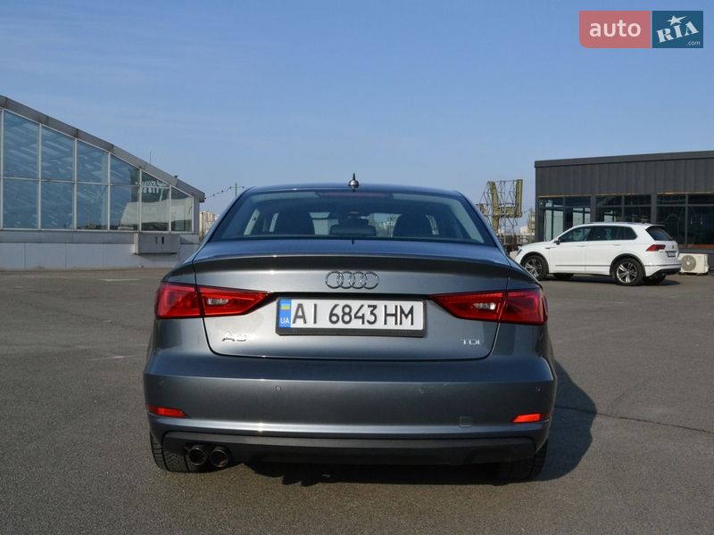 Седан Audi A3 2015 в Киеве