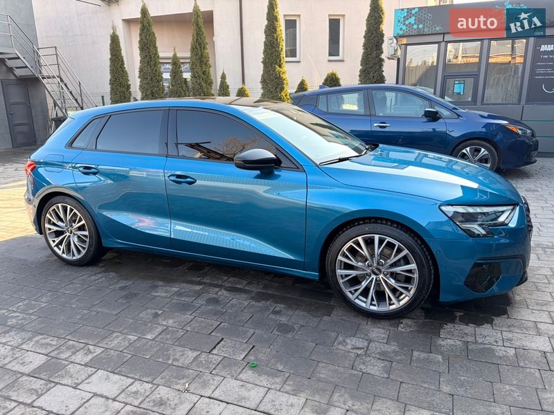 Хэтчбек Audi A3 2021 в Ивано-Франковске