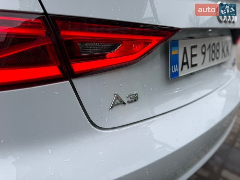 Седан Audi A3 2015 в Павлограде
