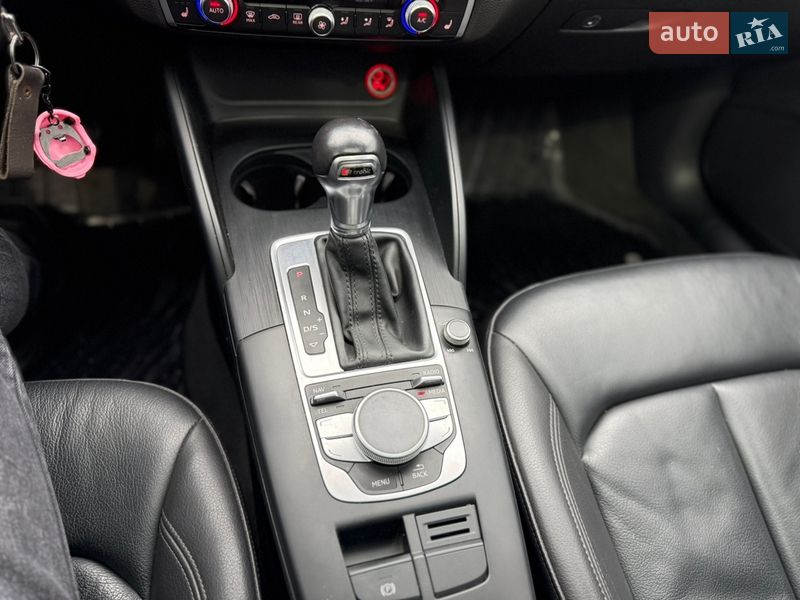 Седан Audi A3 2015 в Павлограде
