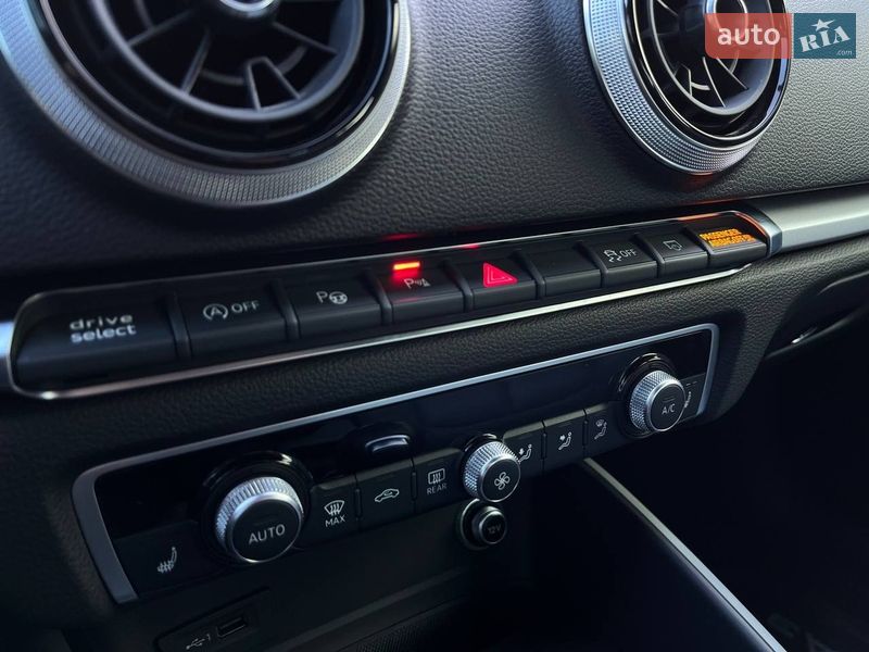 Седан Audi A3 2017 в Киеве фото 27 Седан Audi A3 2017 в Киеве
