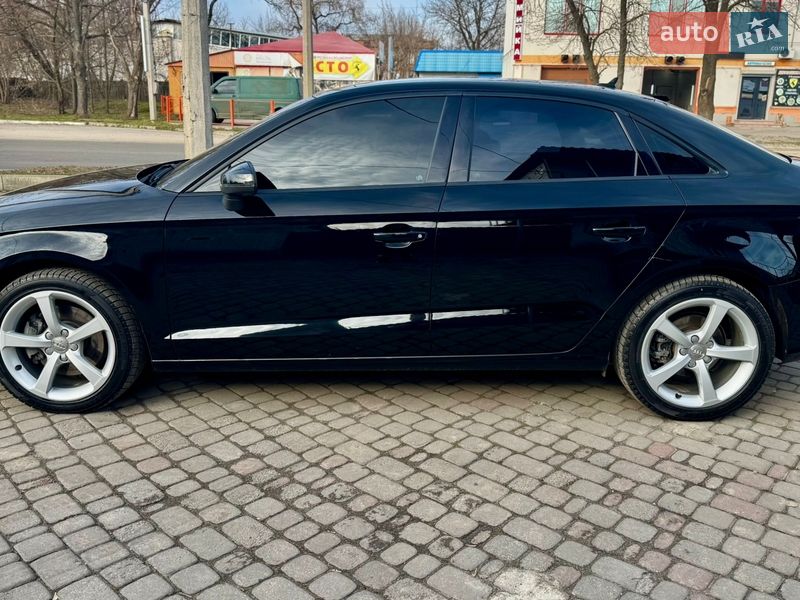 Седан Audi A3 2016 в Харкові