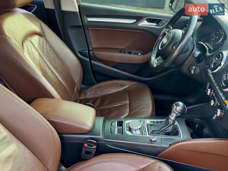 Седан Audi A3 2016 в Харкові