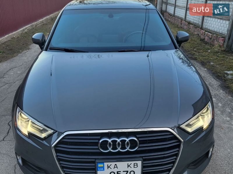 Седан Audi A3 2017 в Киеве