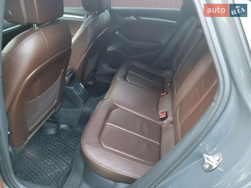 Седан Audi A3 2017 в Киеве