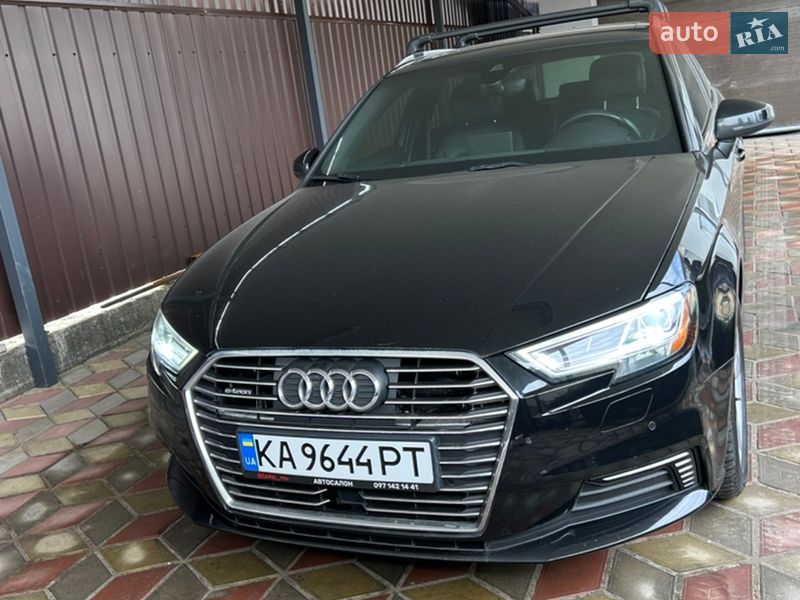 Хетчбек Audi A3 2017 в Києві фото 13 Хетчбек Audi A3 2017 в Києві