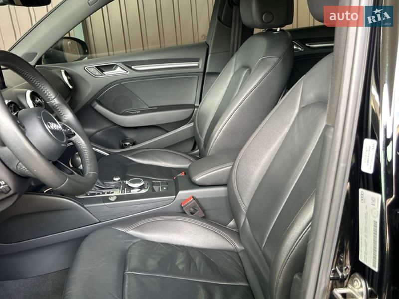 Хетчбек Audi A3 2017 в Києві фото 24 Хетчбек Audi A3 2017 в Києві