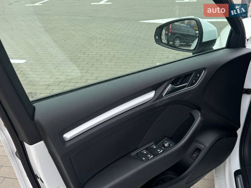 Седан Audi A3 2018 в Киеве фото 5 Седан Audi A3 2018 в Киеве