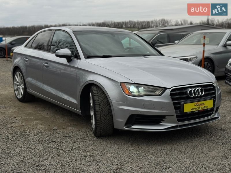 Седан Audi A3 2015 в Умани