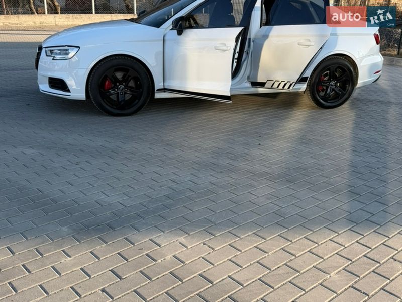 Седан Audi A3 2016 в Бершади