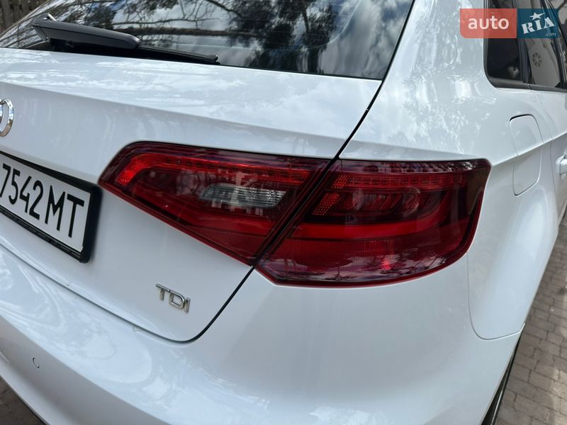 Хэтчбек Audi A3 2015 в Киеве