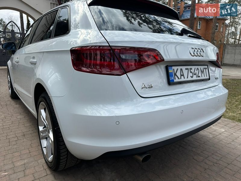 Хэтчбек Audi A3 2015 в Киеве