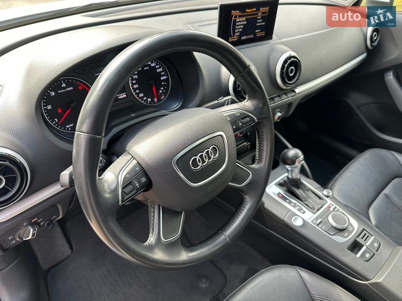 Хэтчбек Audi A3 2015 в Киеве